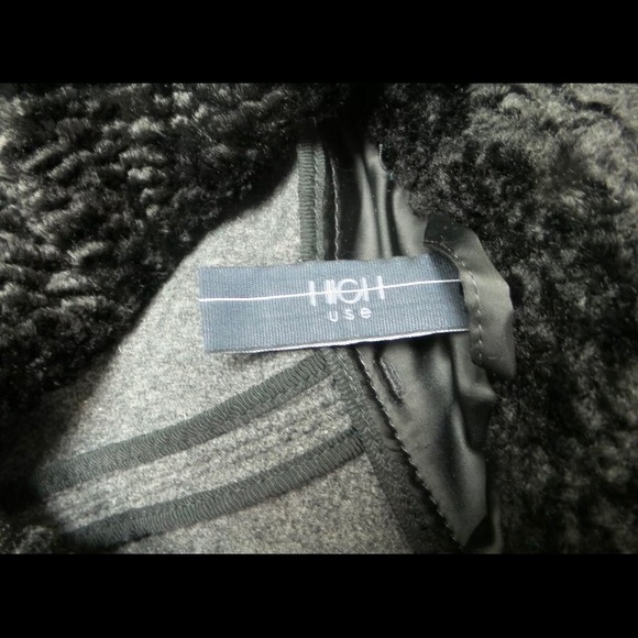 HIGH by Claire Campbell gray/black wool cape - Picture 9 of 9